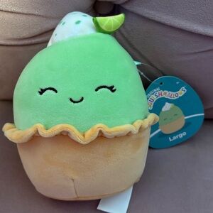 NWT Squishmallows Largo Key Lime Pie Cupcake Plush Stuffed Animal